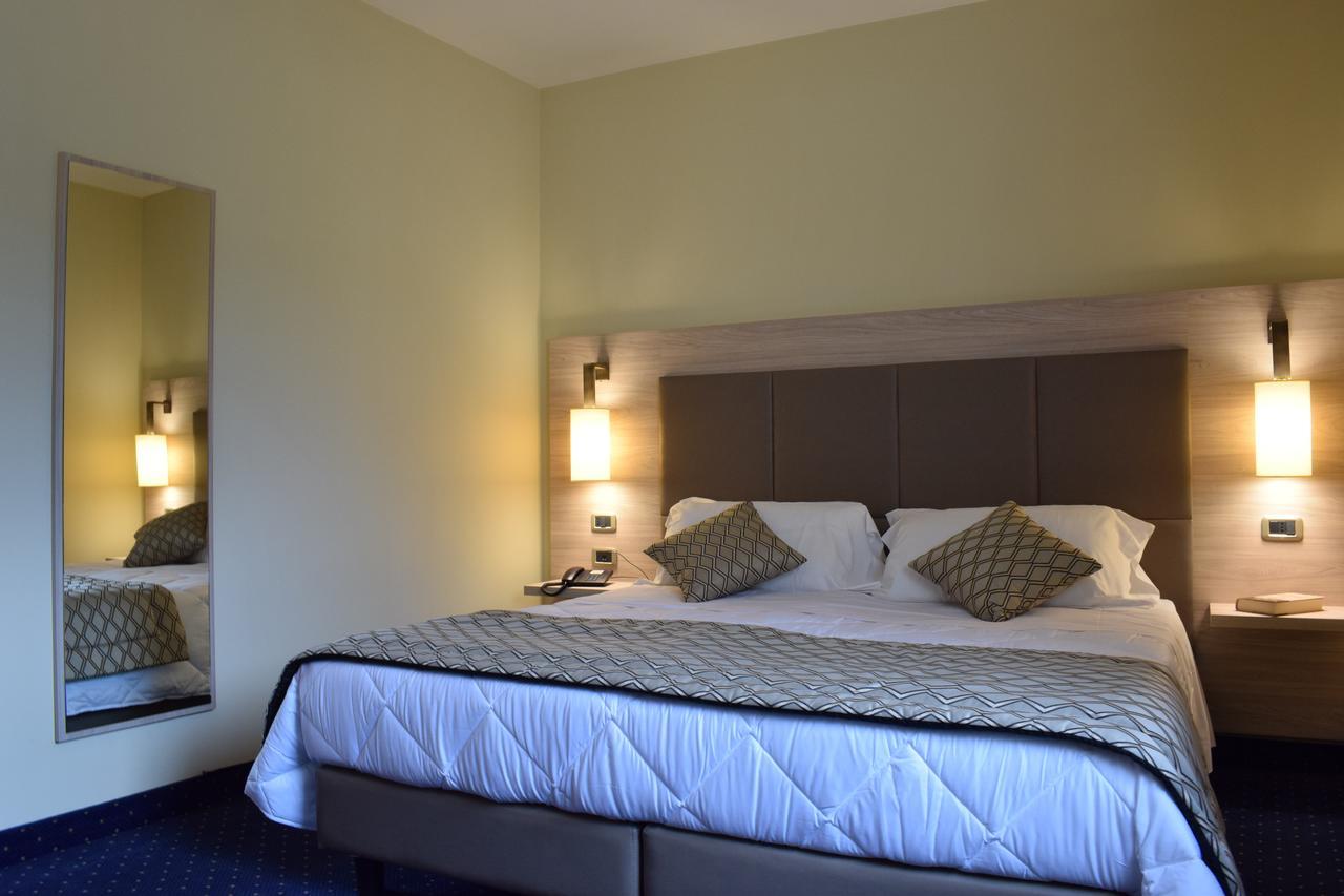 Roma Domus Hotel Ponzano Romano Экстерьер фото