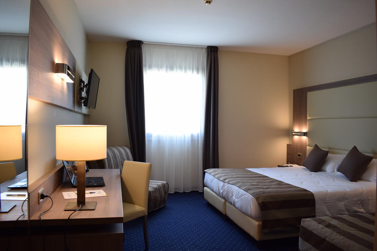 Roma Domus Hotel Ponzano Romano Экстерьер фото